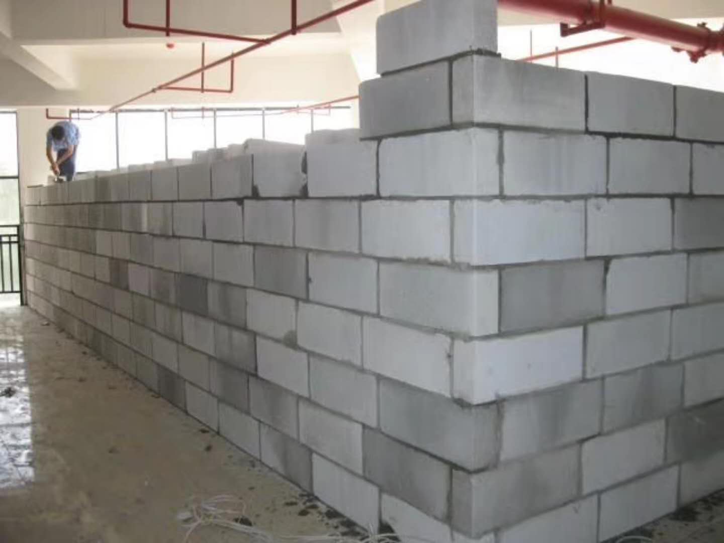 马山蒸压加气混凝土砌块承重墙静力和抗震性能的研究